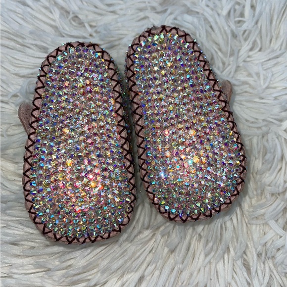 Infant Bling UGG Moccasins - Picture 3 of 6